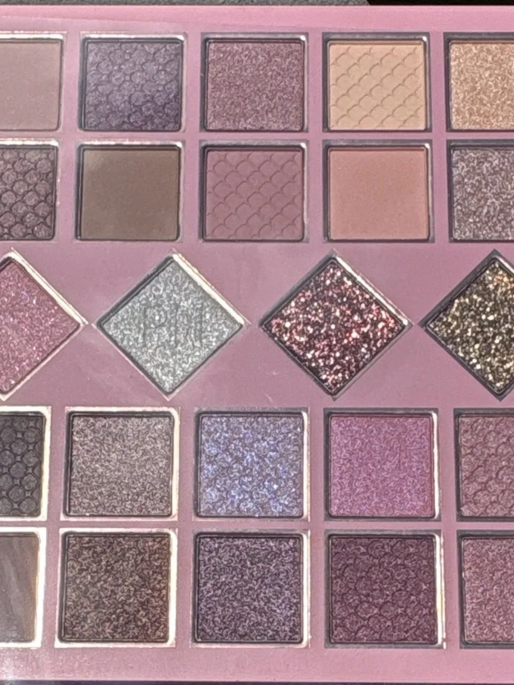 Paris Hilton Pink Shimmer & Matte 24-Piece Eyeshadow Palette with Glitter Bow